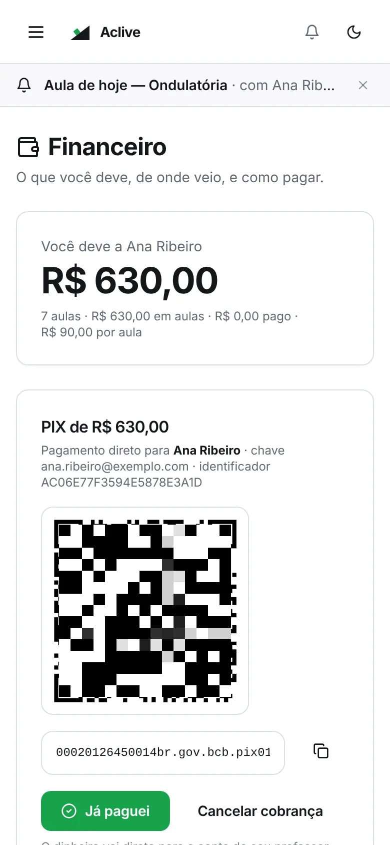 Tela financeira no celular com o saldo das aulas e o QR Code do PIX.